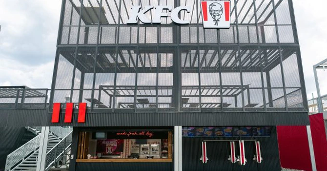 KFC inaugurează primul său restaurant sezonier din România, la Nibiru  