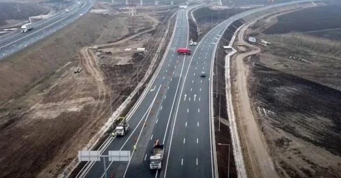 Surpare pe Autostrada A10 Sebeș – Turda. Cum explică DRDP Cluj închiderea circulației pe un sens întreg al lotului 4