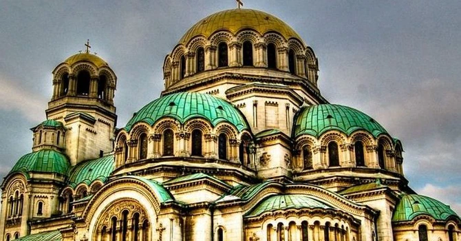 Bulgaria cere insistent excluderea patriarhului Kirill şi a fondatorului Lukoil din pachetul de sancţiuni al UE împotriva Rusiei