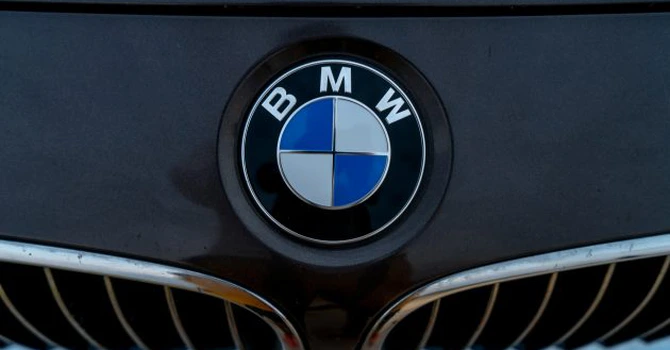 BMW concediază 8.000 de angajaţi la nivel global