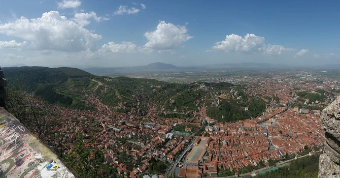 Ce spune primarul Brașovului despre migraţia din afara oraşului şi infrastructura şcolară