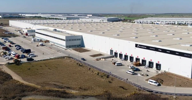 Cifra de afaceri din industrie a scăzut cu 0,5%, în primul semestru – date INS