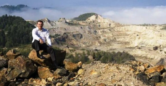 Demisie surpriză din fruntea Gabriel Resources. Directorul general Dragoș Tănase părăsește după 18 ani compania