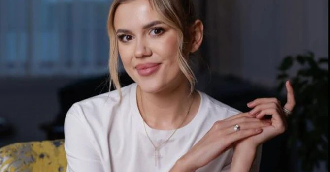 Cât câştigă un creator de conţinut fiscalizat: Emily Burghelea are afaceri record de 2,6 milioane de lei, dar şi cele mai mari datorii de la înfiinţare, peste 1 milion de lei, cu un salariat