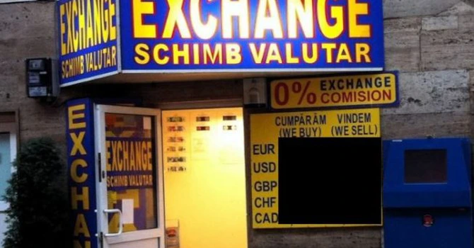 Schimb valutar – Care sunt cele mai căutate valute în perioada de vacanţă, în afară de euro (TAVEX)