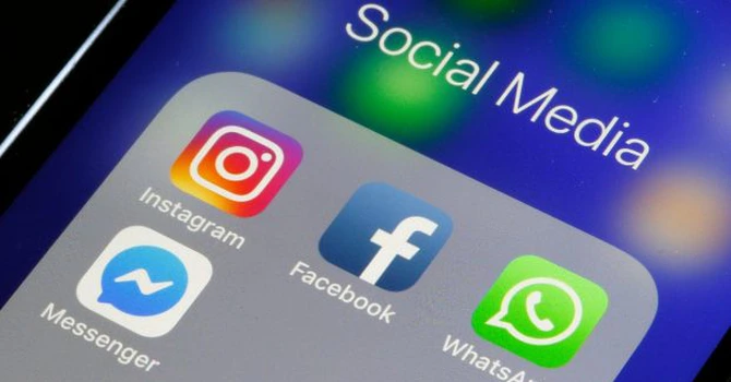 UE ordonă Meta să modifice interfeţele Instagram şi Facebook pe motiv că provoacă dependenţă