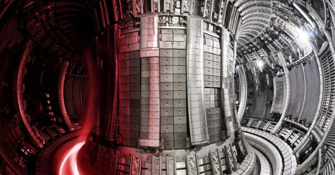 Lumea, tot mai aproape de sursa nelimitată de energie curată? Investițiile în fuziunea nucleară cresc accelerat, livrarea comercială ar putea începe în 2030