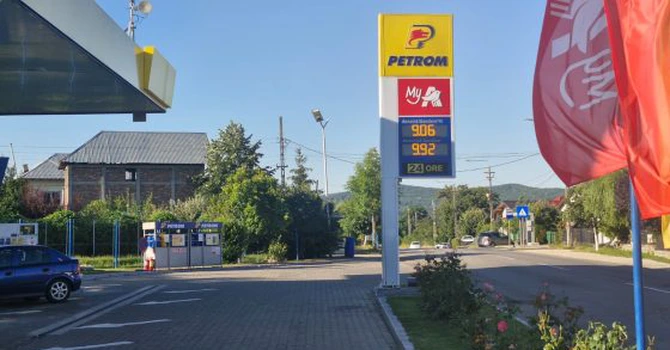 Ziua și creșterea de preț la pompă. Benzina și motorina s-au scumpit și azi, care sunt noile prețuri