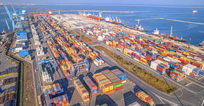 Gigantul din Emiratele Arabe Unite DP World modernizează Terminalul de Containere Constanţa Sud cu 25 de milioane de euro de la BERD