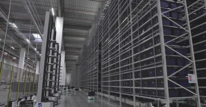 Cinci milioane de roboţi funcţionează în fabricile din întreaga lume. Cei mai mulți sunt în China, SUA și Japonia
