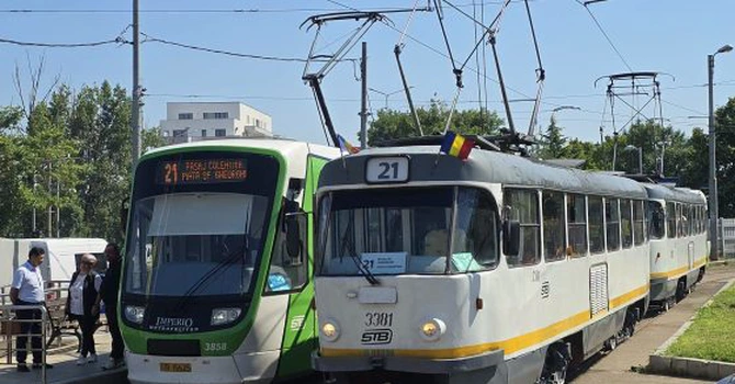 Moment simbolic: ultimele drumuri cu tramvaiele Tatra prin București FOTO