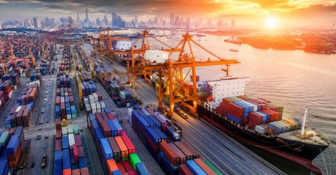 Tensiunile comerciale UE-China se intensifică. Restricțiile europene ar putea viza 27% din exporturile Chinei