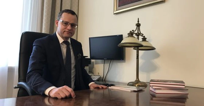Varșovia anunță că fostul ministru adjunct al Justiției Marcin Romanowski, acuzat de corupție, s-a refugiat Transnistria