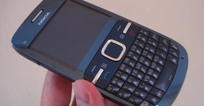 Măsură radicală luată de un gigant nordic celebru și în România: Concediază toți angajații. Nokia aproape lichidează afacerea din China