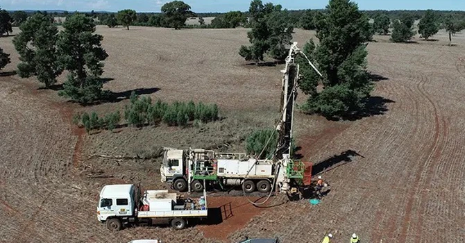 Washingtonul investește 3 miliarde de dolari în proiecte privind mineralele rare și bateriile. 400 de milioane vor finanța dezvoltarea unei mine de scandiu în Australia