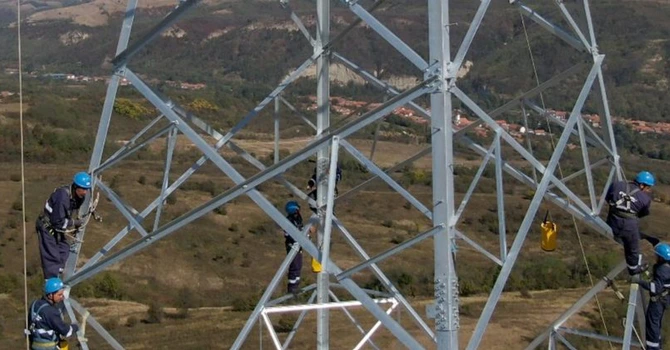 Electromontaj finalizează primele instalaţii STATCOM din Reţeaua Electrică de Transport
