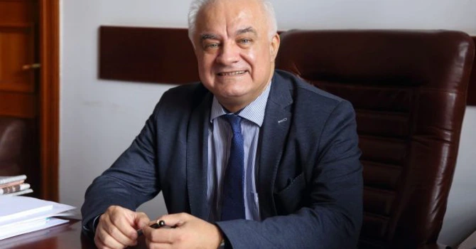 Eugen Rădulescu (BNR): Fitch a dorit inițial să retrogradeze ratingul României. După consultările cu Guvernul și BNR ne-au mai păsuit câteva luni