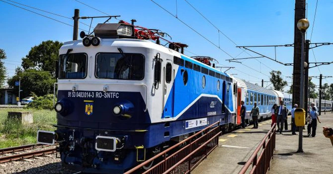 FOTO Ultima locomotivă electrică modernizată la Brașov prin PNRR este gata de drum