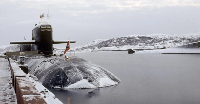 Bătălia pentru Arctica dintre Rusia şi Occident ar putea trece în era „pirateriei” – Putin acuză NATO de crearea unor tensiuni în regiunea arctică şi ameninţă cu măsuri „simetrice”
