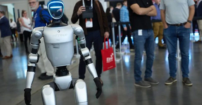 Când vor ajunge roboţii umanoizi o normalitate în viaţa noastră – Anunțul fondatorului gigantului chinez Unitree despre momentul în care fenomenul va ajunge la nivelul „pieței de masă”