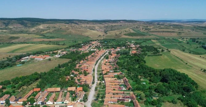 Ocazie rară: Satul din România unde casele vechi se vând la preț de vilă în Pipera