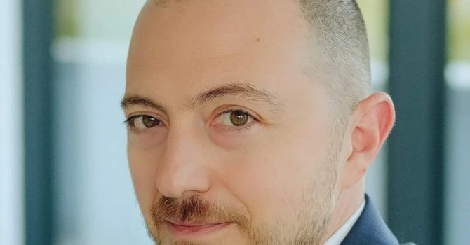 Fanii cheltuie cu peste 25% mai mult pe platformele de streaming și devin principalul motor de creștere pentru industria media. GenAI schimbă regulile retenției și monetizării în domeniu – studiu Deloitte