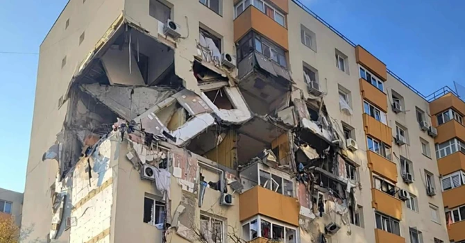 PMB anunță că de luni vor începe lucrările de punere în siguranță a blocului din Rahova afectat de o explozie puternică în urmă cu aproape un an