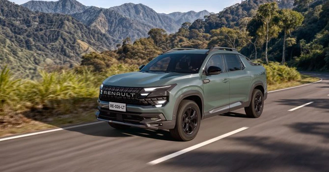 FOTO Renault lansează pick-up-ul Niagara pe piata din America Latină
