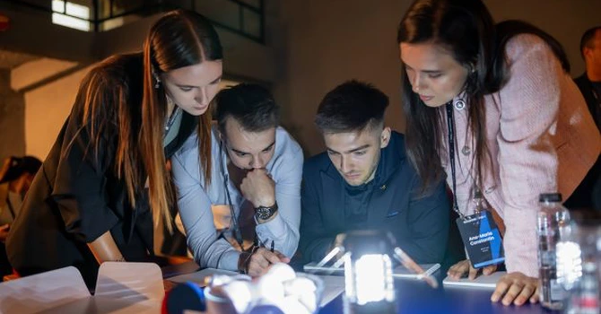 Electrica încheie prima ediție Shadow Volt: 3 câștigători și 18 stagii de practică oferite în finală
