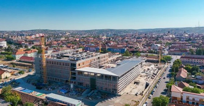 Primăria Oradea a semnat contractul de finanțare pentru construirea noului Spital de Boli Infecţioase. Banii vin din Programul Sănătate 2021-2027, după ce inițial proiectul fusese inclus în PNRR