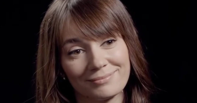 UE impune sancțiuni împotriva jurnalistei Xenia Fedorova, fosta șefă a postului de știri RT în Franța, pentru propagandă în favoarea Moscoveri