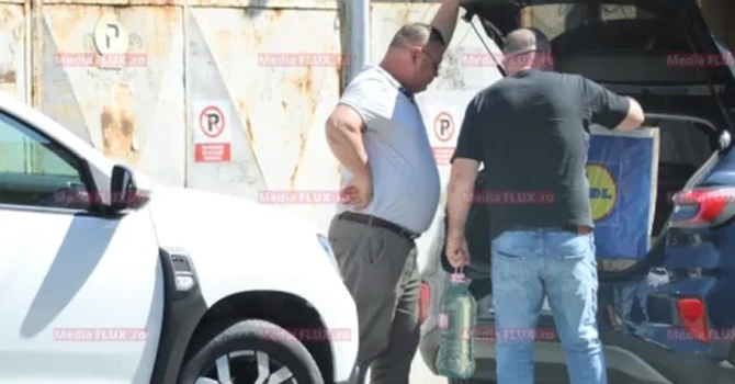Scene incredibile la Inspecția Muncii. Șefii din teritoriu au adus pe rând pungi cu mâncare, băutură și nu numai inspectorului general, Dantes Nicolae Bratu-Presă