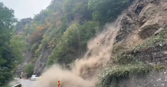 VIDEO Lucrările la DN7, Valea Oltului, realizate 84%. Când vor fi gata