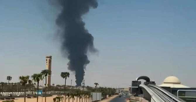 Rebelii houthi au atacat cu rachete capitala Arabiei Saudite, Riad. SUA averizează asupra unei “escaladări rapide” a conflictului