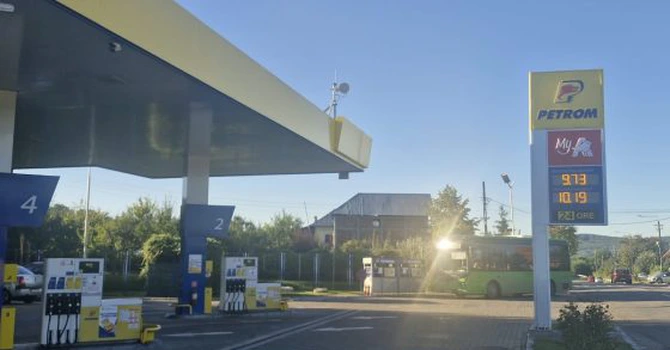 Nouă scumpire a carburanților în benzinării, după doar o zi de la precedenta. Cât costă azi benzina și motorina