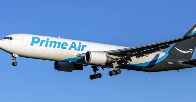 Cel puțin cinci persoane au murit după ce un avion cargo al Amazon a luat foc. Aeronava a ieșit de pe pista aeroportului din Miami VIDE0