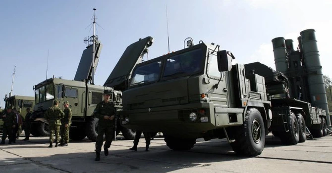 Rusia anunţă că Iranul are nevoie de mai multe rachete ruseşti S-400 pentru „a se apăra” de SUA