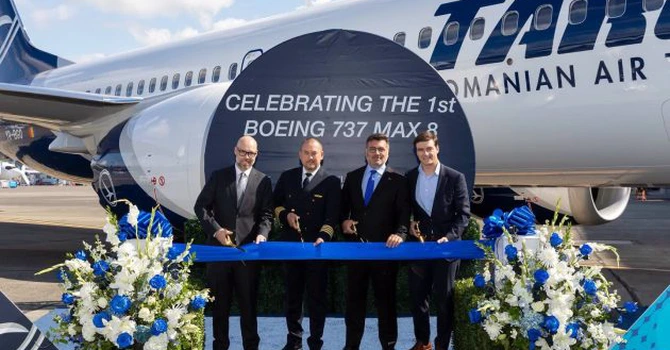 Primul Boeing 737 MAX „Mircea Lucescu” din flota TAROM aterizat la București