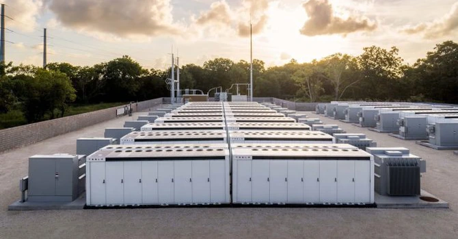 Nouă baterie de mare capacitate a primit autorizația de la ANRE. Are 230 MWh, tehnologie Tesla și va fi pusă în Brăila