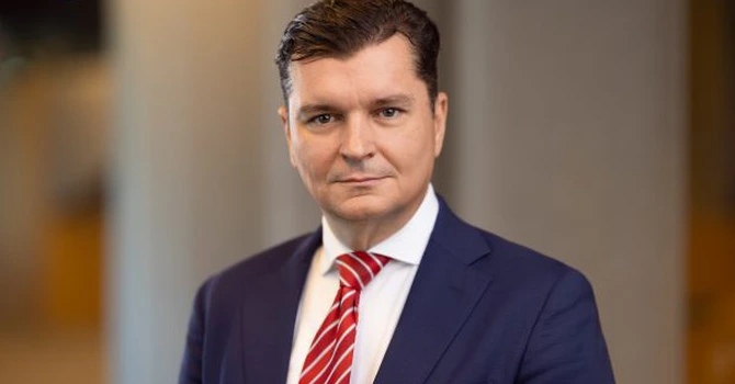 Premieră pe piața pensiilor private din România. Compania de asigurări NN integrează un ETF administrat activ în fondul Global Opportunities