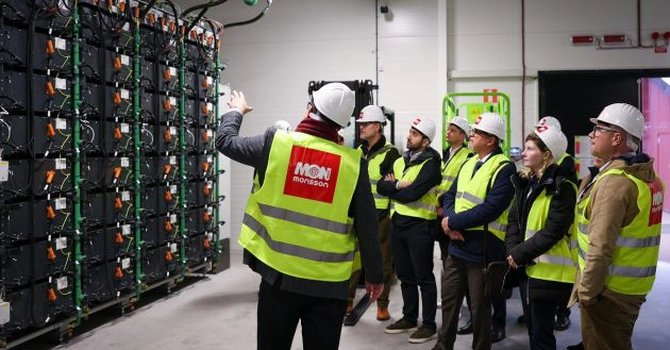Românii de la Monsson atacă nordul Europei: lansează primul lor proiect de stocare a energiei în Suedia, baterie de 30 MW/60 MWh