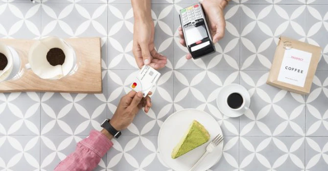 Plan  european pentru blackout. Vei mai putea plăti cu cardul în caz de pană de curent? Șeful Mastercard dă răspunsul
