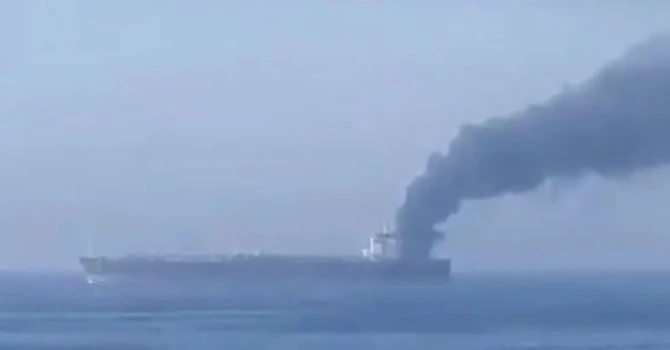 Două petroliere au fost lovite în Golful Persic, în largul coastelor Arabiei Saudite