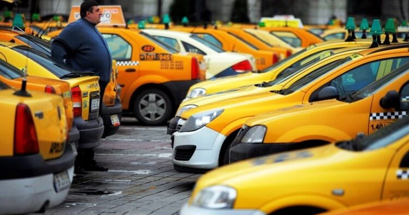 Proiectul de modificare a regulamentului pentru taxiuri în București a fost pus în dezbatere. Noile criterii de calificare: Euro 6, hibrid, hibrid plug-in şi electrice