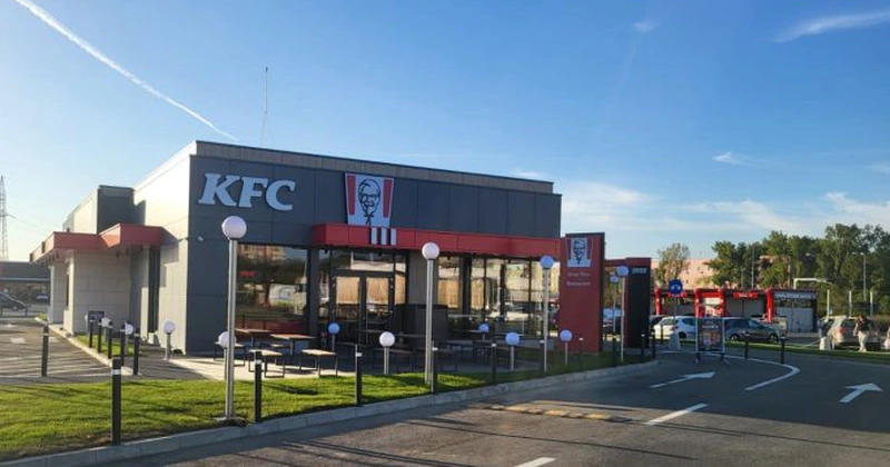 Sphera Franchise Group, care operează lanțurile de restaurante KFC, Pizza Hut și Taco Bell din România, și-a triplat profitul net în primul trimestru din acest an
