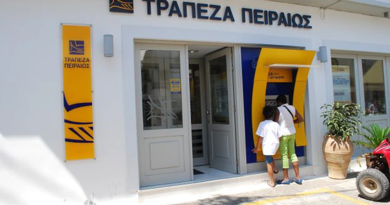 Statul grec își vinde participația pe care o deține la Piraeus Bank