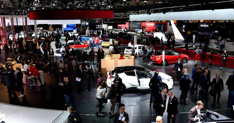 Mărcile europene revin la expoziții. Renault, Stellantis și BMW sunt gata pentru Paris Motor Show 2024