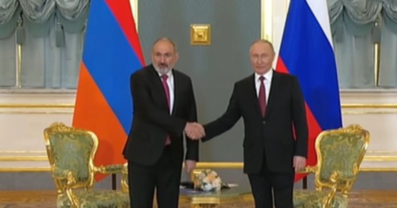 Putin s-a întâlnit cu premierul armean după mai multe luni de tensiuni între Rusia şi Armenia