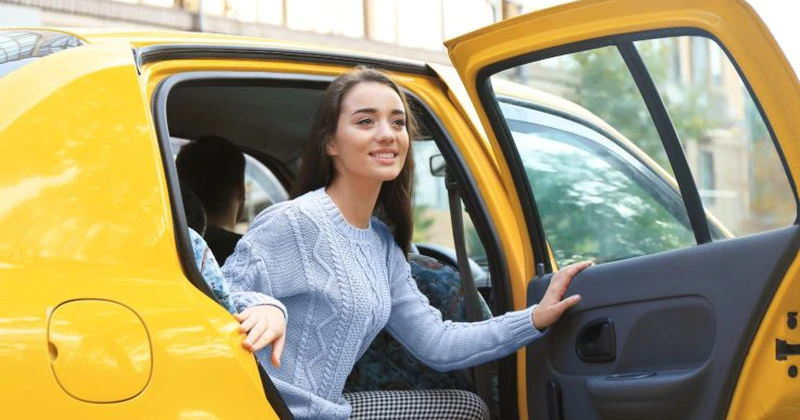 Taxi sau mașină personală – care este varianta mai avantajoasă?
