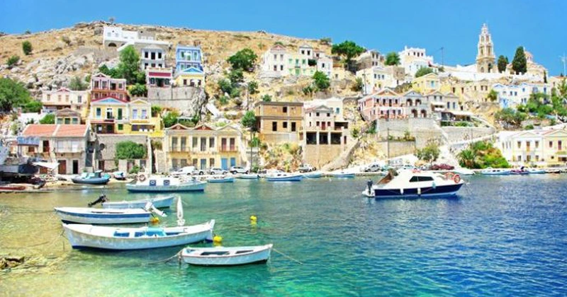 Veniturile din turism ale Greciei au ajuns la 21,7 miliarde euro anul trecut și e așteptată o nouă creștere în acest an